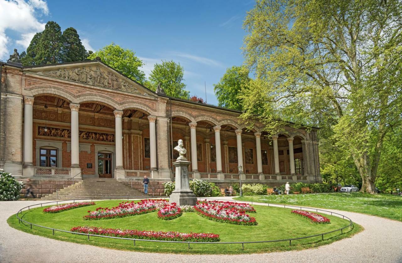 Aqua Aurelia Suitenhotel An Den Thermen Baden-Baden Exterior photo